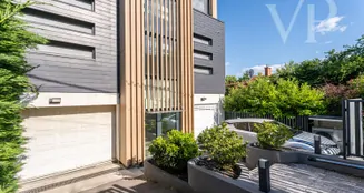 von_poll_real_estate_property_HU25439548_image_0