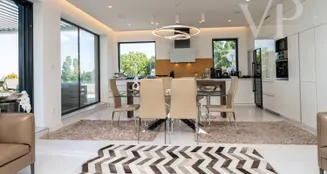 von_poll_real_estate_property_HU25439548_image_10