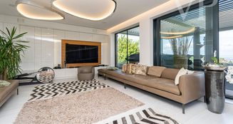 von_poll_real_estate_property_HU25439548_image_2