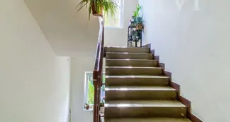 von_poll_real_estate_property_HU25439549_image_4