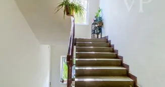 von_poll_real_estate_property_HU25439549_image_4