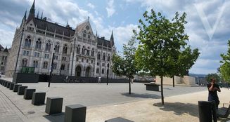 von_poll_real_estate_property_HU25439552_image_1