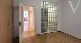 von_poll_real_estate_property_HU25439552_image_7