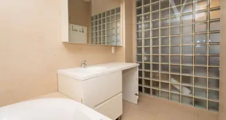 von_poll_real_estate_property_HU25439552_image_8