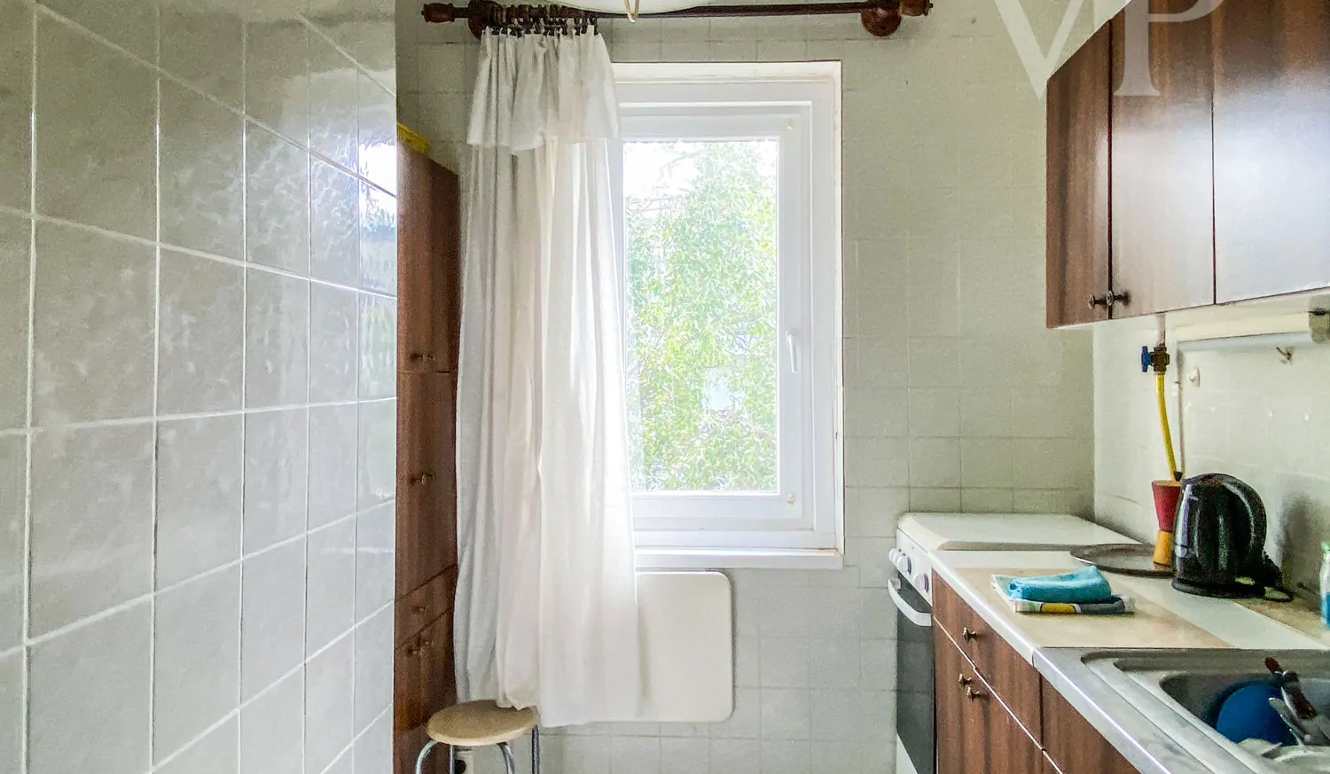 46847347-47FA-40FF-9DD8-275A6EC07B56