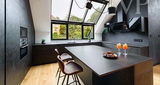 von_poll_real_estate_property_HU25439557_image_2