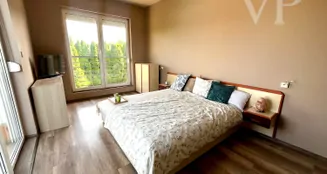 von_poll_real_estate_property_HU25439560_image_0