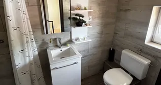 von_poll_real_estate_property_HU25439560_image_7