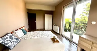 von_poll_real_estate_property_HU25439560_image_1