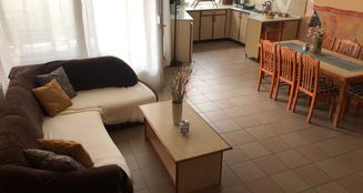 von_poll_real_estate_property_HU25439575_image_5