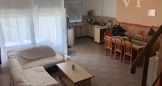 von_poll_real_estate_property_HU25439575_image_4