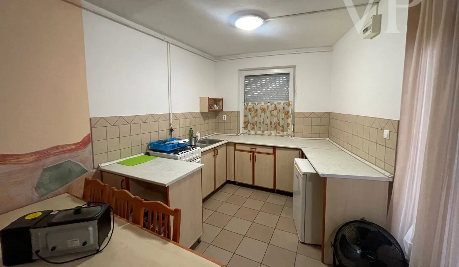 A665BE37-25B3-4C1A-B687-29BBE472D6E9