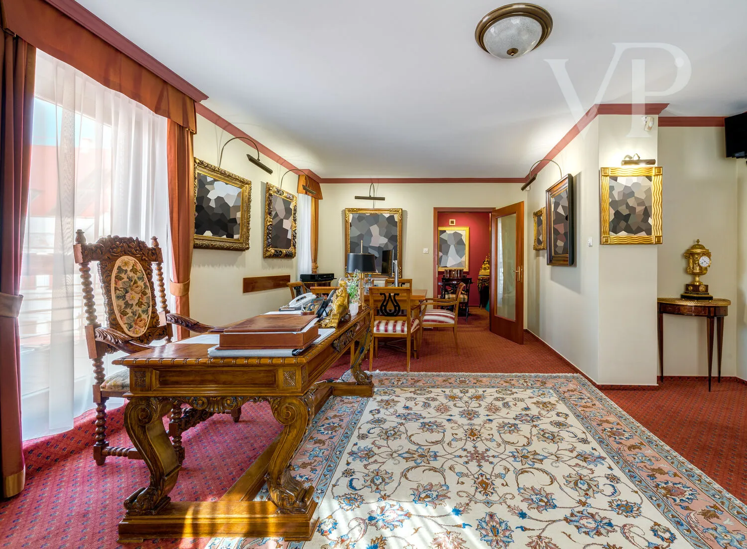 Moderne Penthouse-Wohnung im Budaer Burgviertel zu verkaufen.