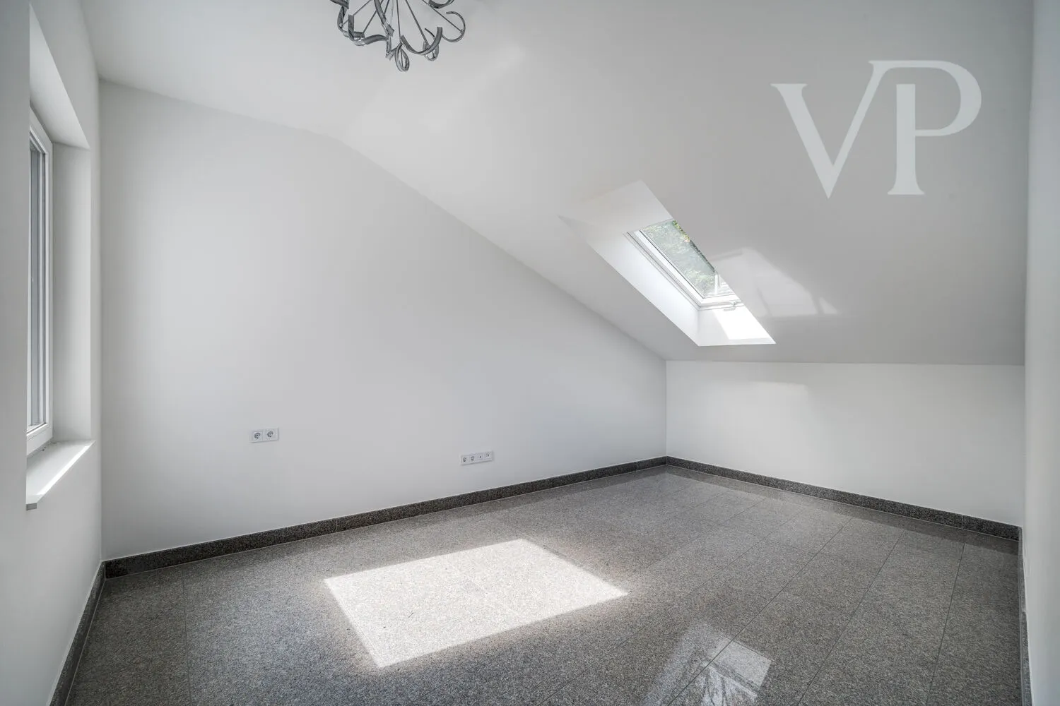 Budaörsi 3 lakásos ingatlan – többgenerációs otthon, iroda vagy magánklinika céljára.