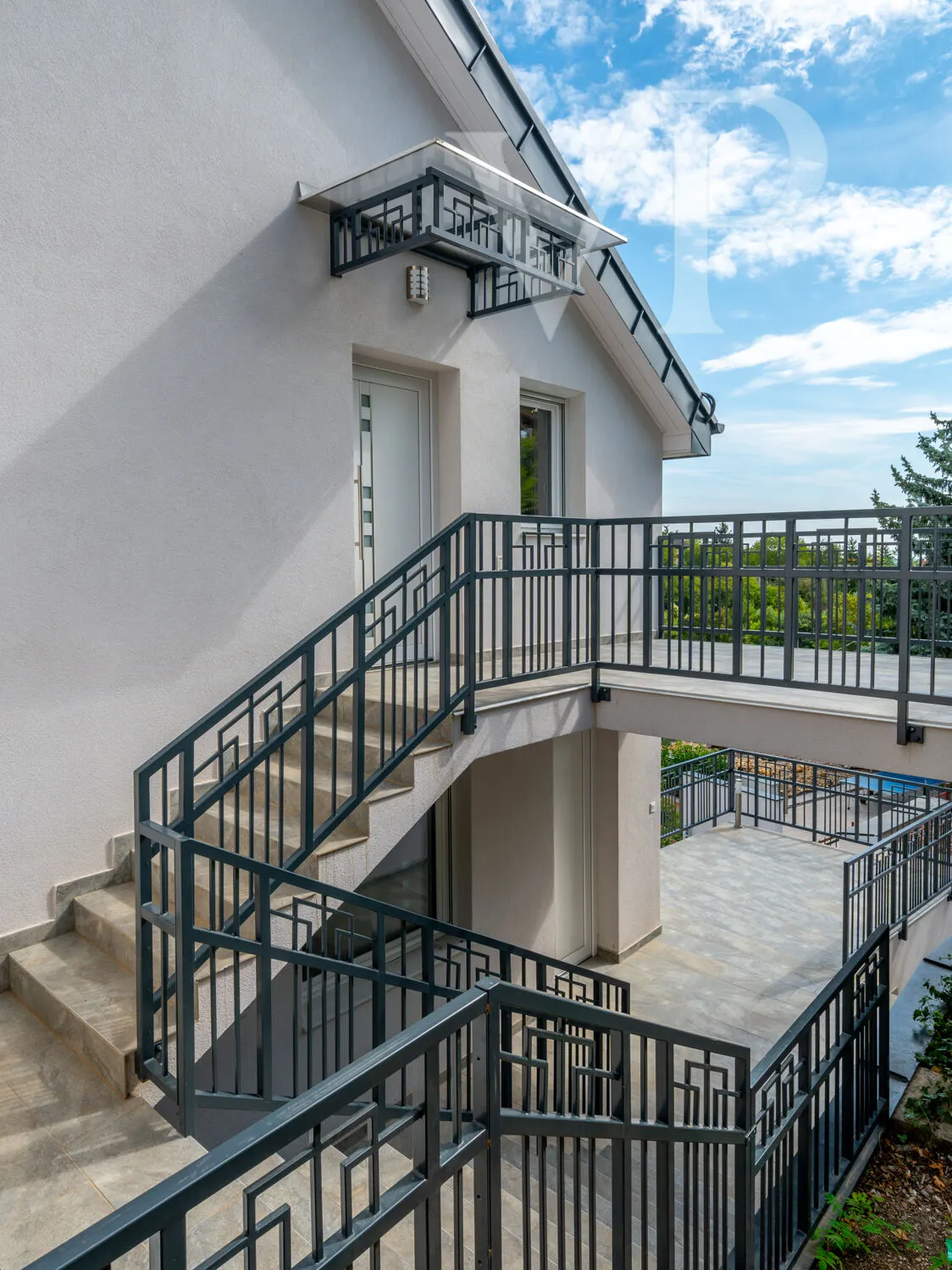 külső lépcső a felső szintra