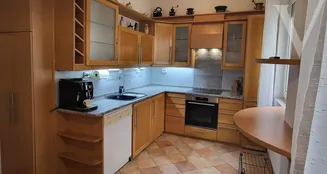 von_poll_real_estate_property_HU25439581_image_7