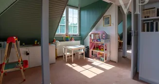 von_poll_real_estate_property_HU25439586_image_6