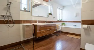 von_poll_real_estate_property_HU25439586_image_13