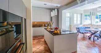 von_poll_real_estate_property_HU25439586_image_10