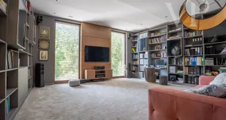 von_poll_real_estate_property_HU25439593_image_7