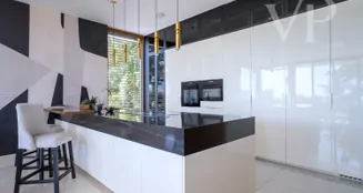 von_poll_real_estate_property_HU25439593_image_4