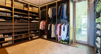 von_poll_real_estate_property_HU25439593_image_15