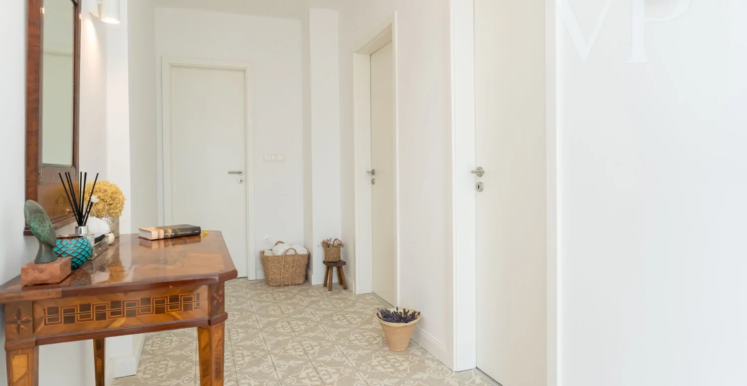 Ház Tihanyban – panoráma, elegancia és modern kényelem.