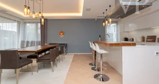 von_poll_real_estate_property_HU25439605_image_7