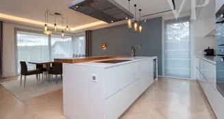 von_poll_real_estate_property_HU25439605_image_9