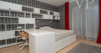 von_poll_real_estate_property_HU25439605_image_16