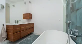 von_poll_real_estate_property_HU25439605_image_13