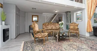 von_poll_real_estate_property_HU25439611_image_15