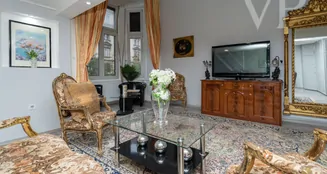 von_poll_real_estate_property_HU25439611_image_0