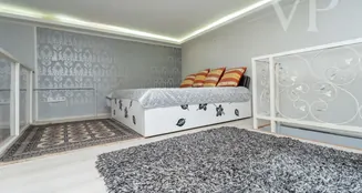 von_poll_real_estate_property_HU25439611_image_1