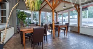 von_poll_real_estate_property_HU25439609_image_16