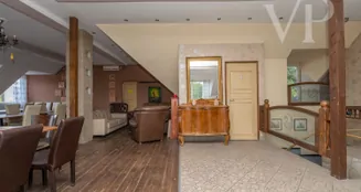 von_poll_real_estate_property_HU25439609_image_35