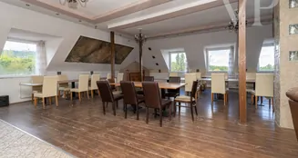 von_poll_real_estate_property_HU25439609_image_36