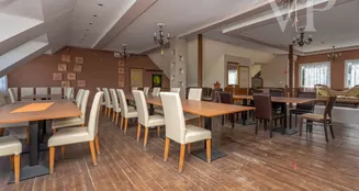 von_poll_real_estate_property_HU25439609_image_28