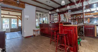 von_poll_real_estate_property_HU25439609_image_7