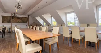 von_poll_real_estate_property_HU25439609_image_26