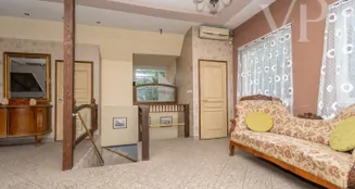 von_poll_real_estate_property_HU25439609_image_39