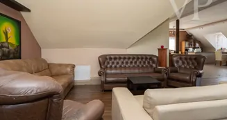 von_poll_real_estate_property_HU25439609_image_25