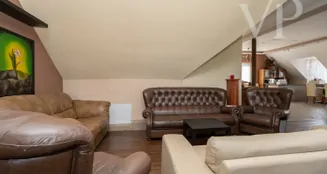 von_poll_real_estate_property_HU25439609_image_25