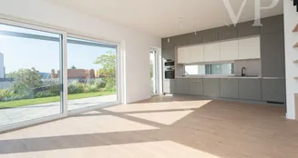 von_poll_real_estate_property_HU25439615_image_25