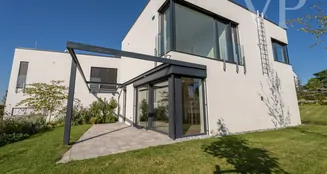 von_poll_real_estate_property_HU25439615_image_0