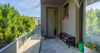 von_poll_real_estate_property_HU25439616_image_26