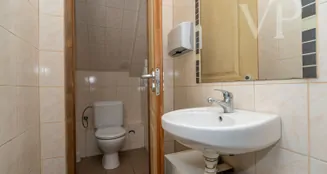 von_poll_real_estate_property_HU25439609_image_81