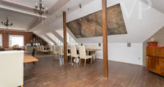 von_poll_real_estate_property_HU25439609_image_68