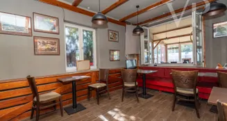 von_poll_real_estate_property_HU25439609_image_88