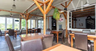 von_poll_real_estate_property_HU25439609_image_100